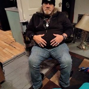 Meet your Posher, Wayne